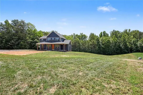299 T Birch TRL, Stokesdale, NC 27357