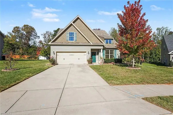 506 Bluffwood CT, Kernersville, NC 27284