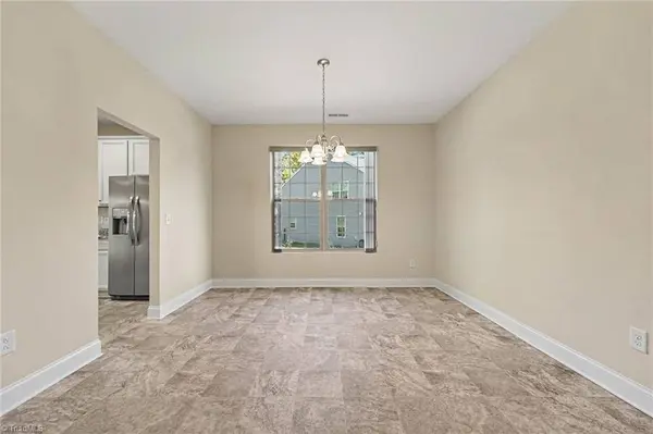 506 Bluffwood CT, Kernersville, NC 27284