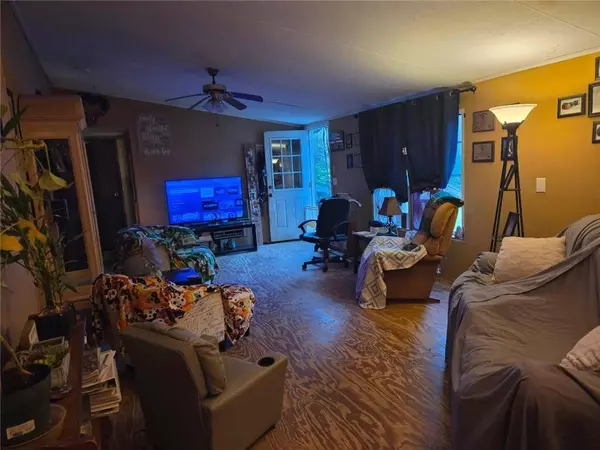 16 Creed DR, Kingston, GA 30145