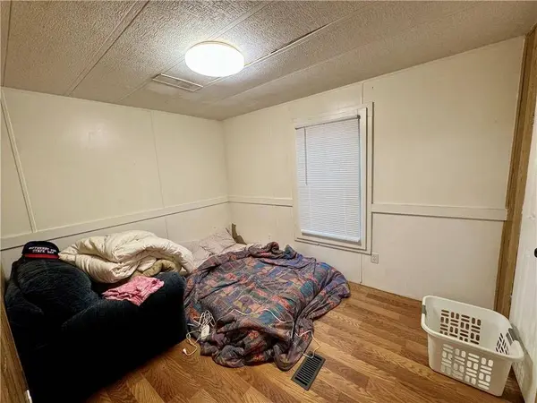 126 Mccready DR, Dallas, GA 30157