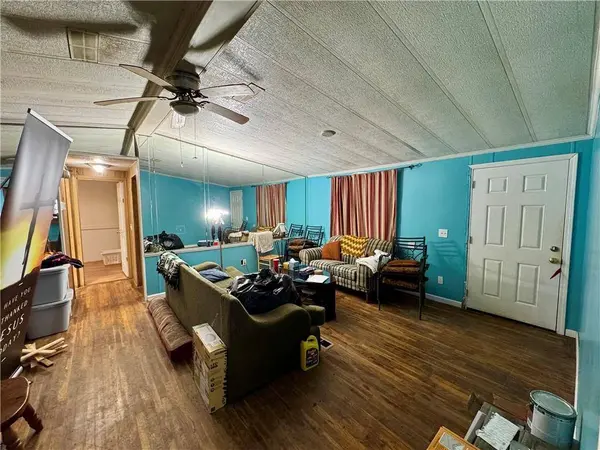 126 Mccready DR, Dallas, GA 30157