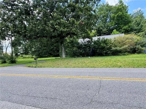 5873 Priest RD, Acworth, GA 30102