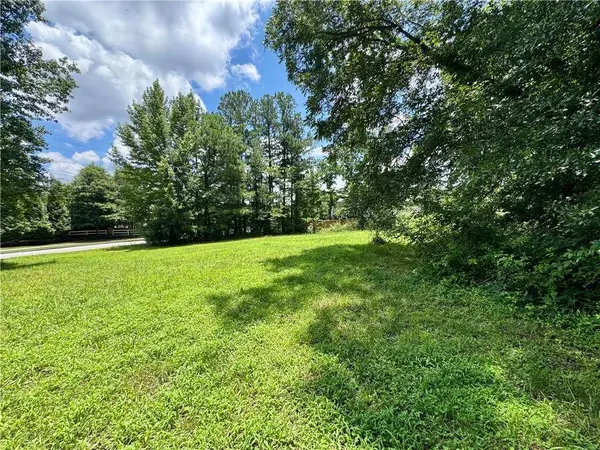5873 Priest RD, Acworth, GA 30102
