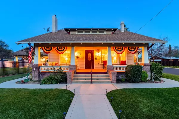 406 Oxford AVE, Clovis, CA 93612