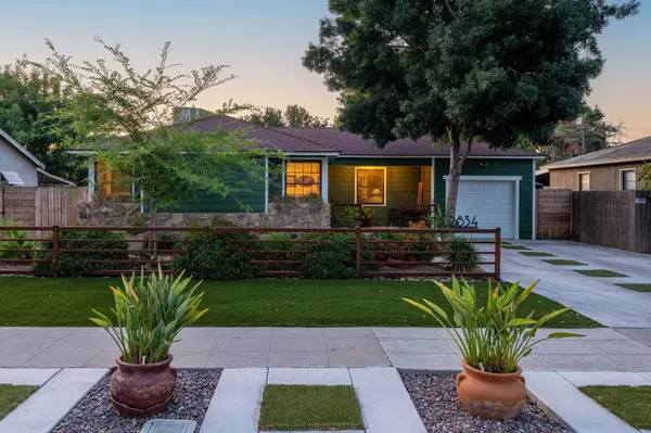 2834 N Thorne AVE, Fresno, CA 93704