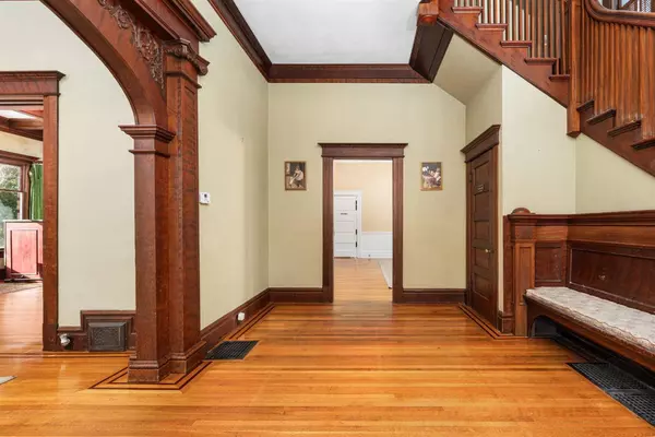 455 W 20th Street, Merced, CA 95340