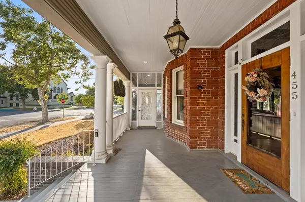 455 W 20th Street, Merced, CA 95340