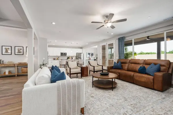 3428 N Crenshaw, Visalia, CA 93291