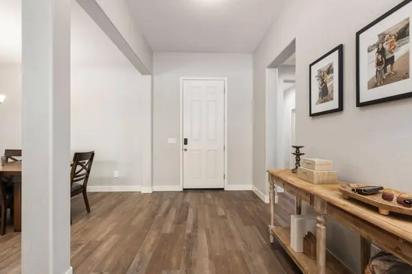 3428 N Crenshaw, Visalia, CA 93291