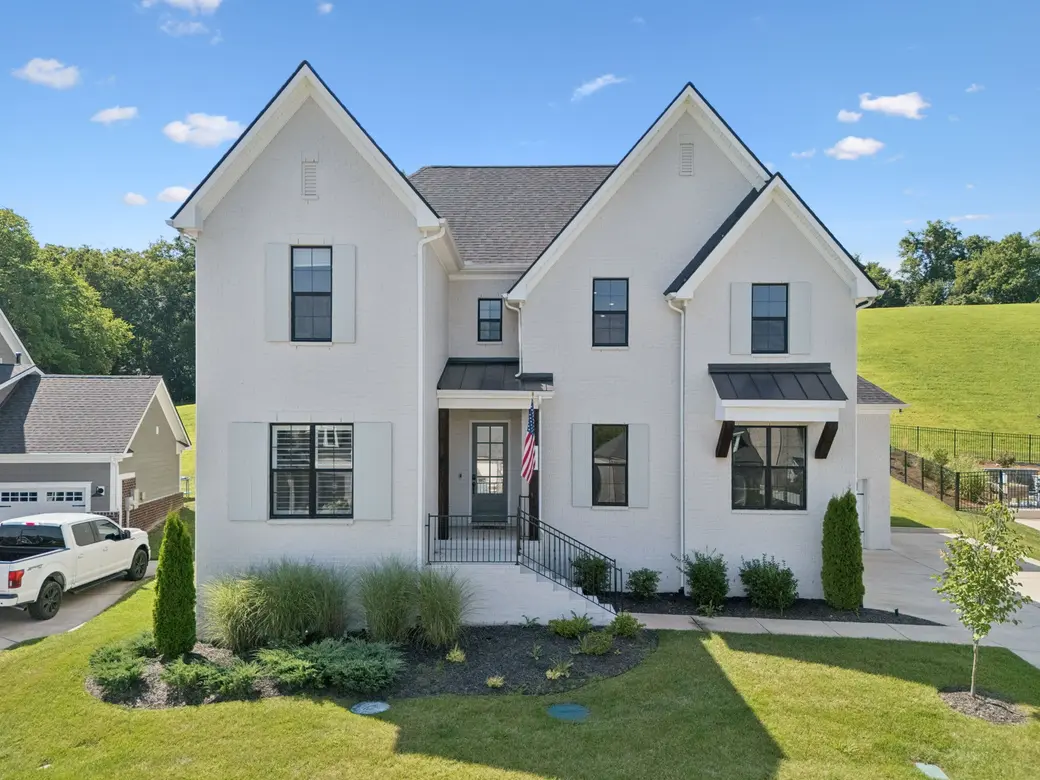 College Grove TN Real Estate Agent — Nik Shewmaker