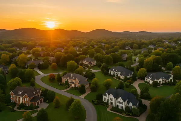 What Are the Best Neighborhoods in Brentwood, TN? Nashville’s Nik Shares Her Local Favorites