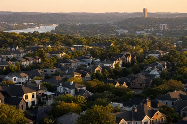 Pricing Homes in Greater Nashville When Buyers Have Options