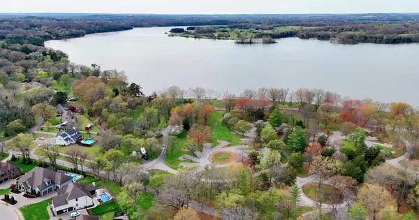 feature image of Top Lakes in Middle Tennessee for Boating, Fishing, and Swimming