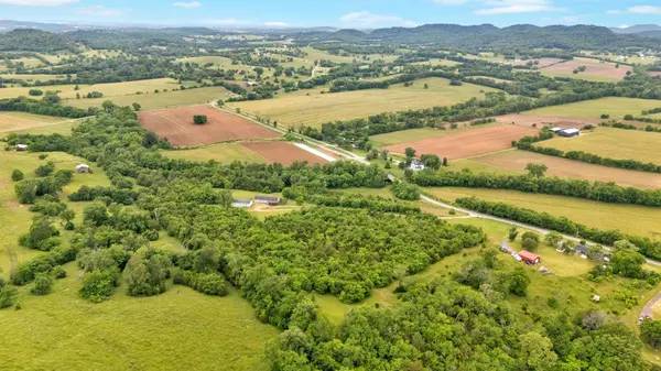 5763 New Harmony Rd, Hartsville, TN 37074