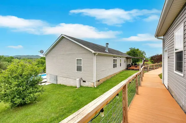 5763 New Harmony Rd, Hartsville, TN 37074