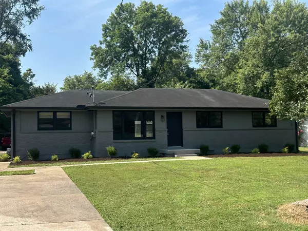 119 McBratney Dr, Hendersonville, TN 37075