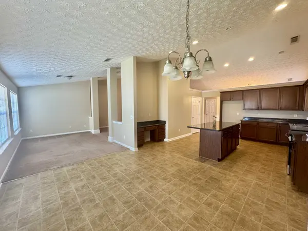 6 Springwood Ct, Phenix City, AL 36870-4798