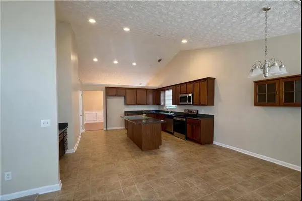 6 Springwood CT, Phenix City, AL 36870