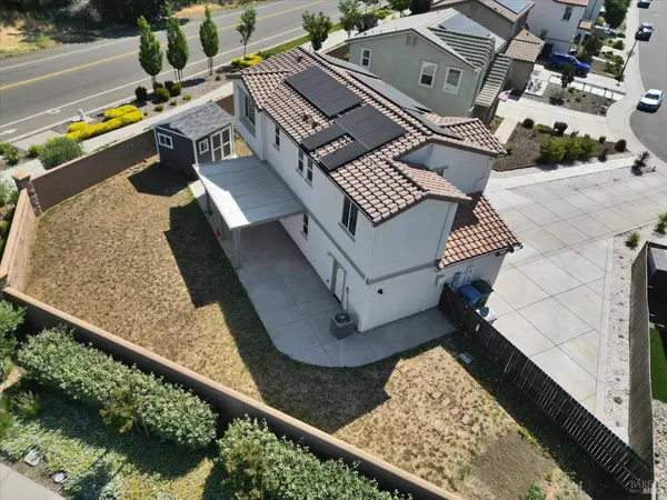 227 Wisteria CIR, Vacaville, CA 95687