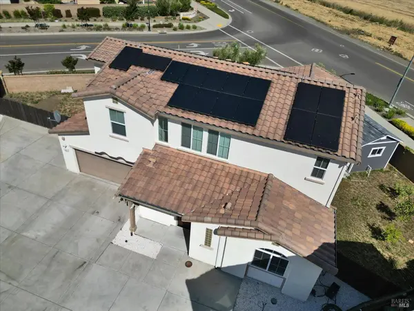 227 Wisteria CIR, Vacaville, CA 95687