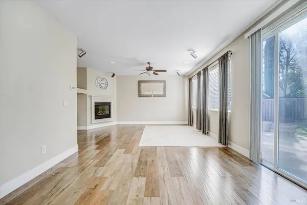 1896 Clarendon DR, Fairfield, CA 94534