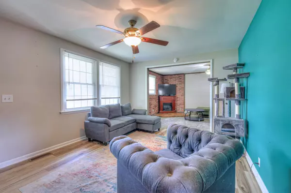 140 Parrish St, La Vergne, TN 37086