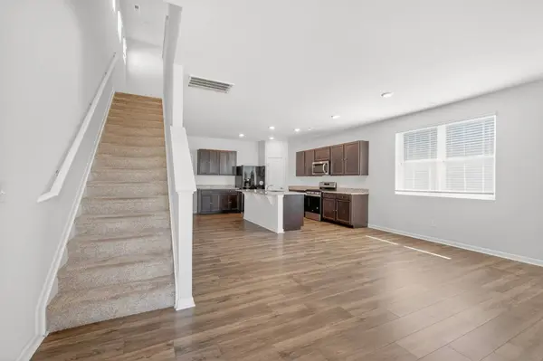 1007 Pepper Stone Dr, Lebanon, TN 37087