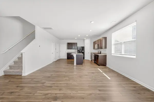 1007 Pepper Stone Dr, Lebanon, TN 37087