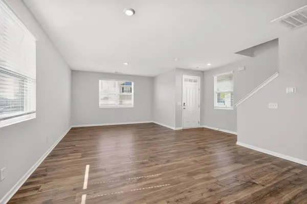 1007 Pepper Stone Dr, Lebanon, TN 37087