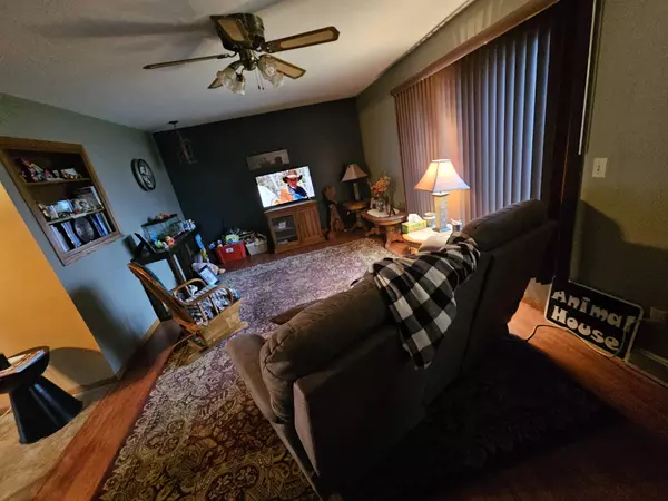 Bloomington, WI 53804-7130,625 4th St