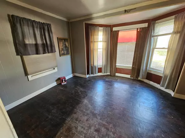 225 N Water Street, Platteville, WI 53818