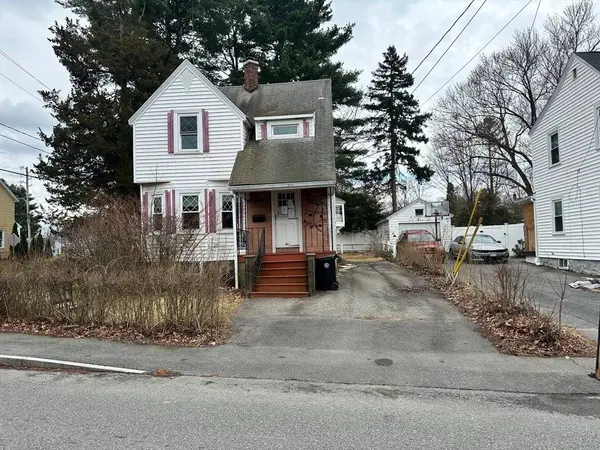 2 Water St, Stoughton, MA 02072