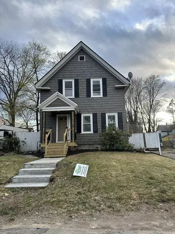 15 Hardy Ave, Brockton, MA 02301