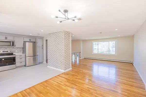 15 Ellis St, Brockton, MA 02301