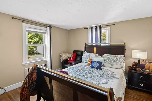 131 Magoun Ave, Brockton, MA 02301