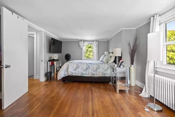 131 Magoun Ave, Brockton, MA 02301