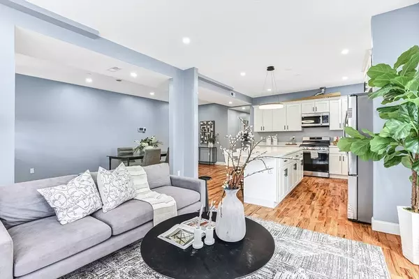 64 Clarkwood #3, Boston, MA 02126