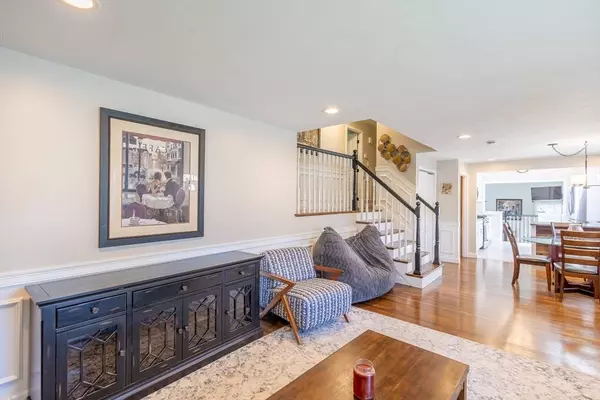 230 Turnpike St, Stoughton, MA 02072