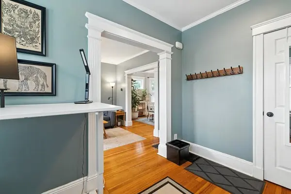 436 Ashmont St #1, Boston, MA 02122
