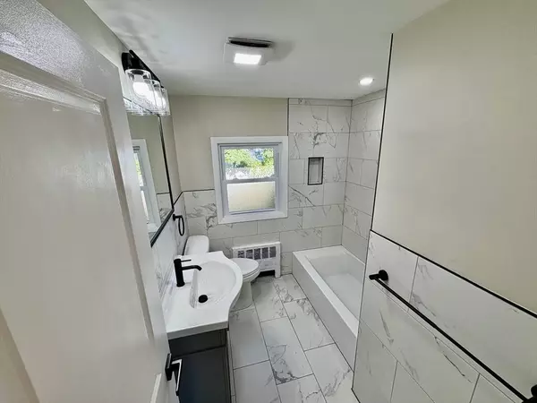 42 Osceola St, Boston, MA 02136