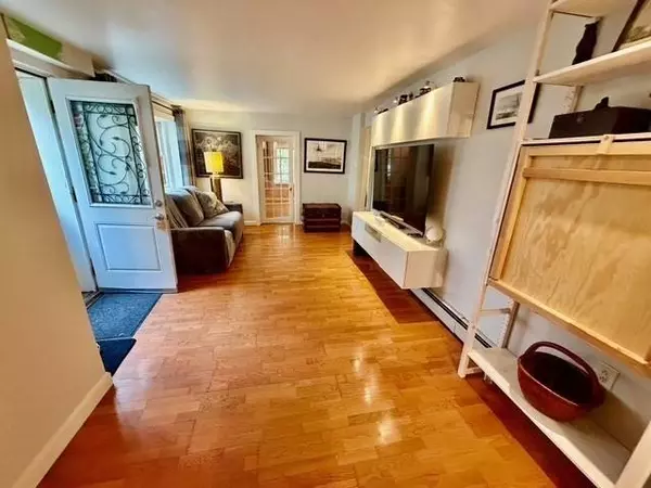 25 Pinedale Rd #1, Boston, MA 02131