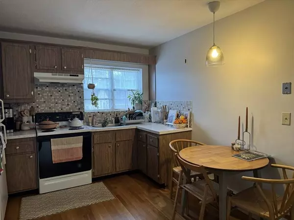 8 Robinwood Ave #6, Boston, MA 02130