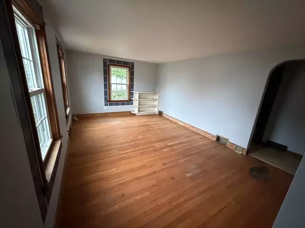 66 Belmont St, Whitman, MA 02382