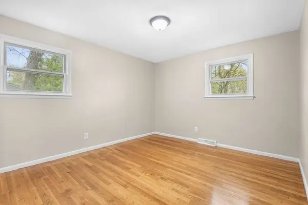 575 East St, Brockton, MA 02302