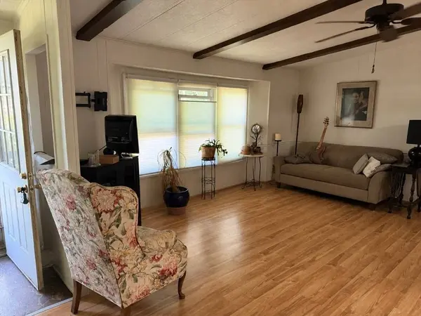 16 Liberty St, West Bridgewater, MA 02379