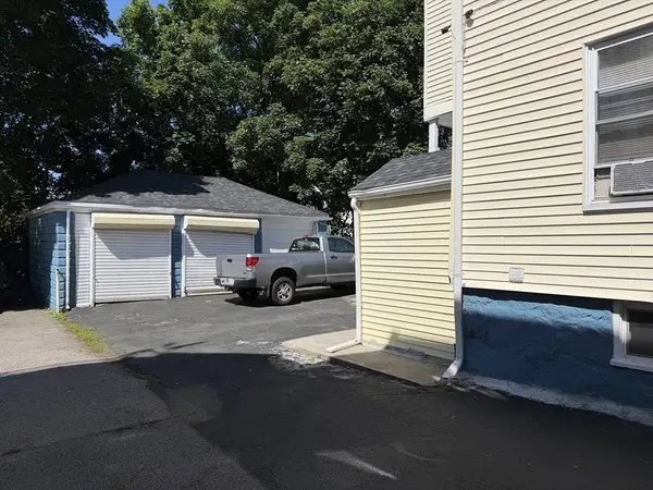 28 Haslet St, Boston, MA 02131