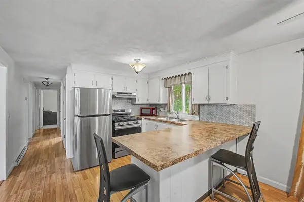 9 Johnson Ave, Johnston, RI 02919