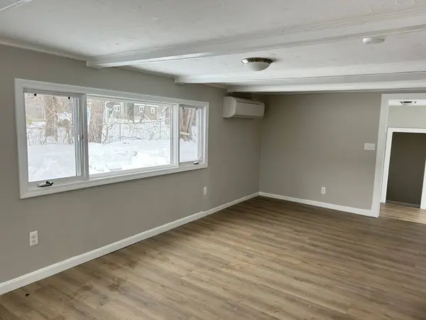 16 Upton St, Hanson, MA 02341