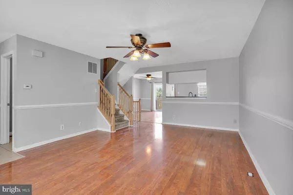 38 PEBBLE LN, Blackwood, NJ 08012